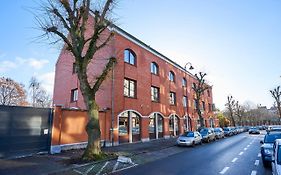 Hi Generation Europe Hostel
